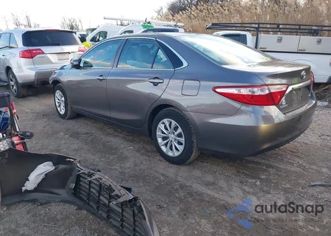 2016 Toyota Camry Le z USA, uszkodzony, nr VIN 4T4BF1FK4GR544320